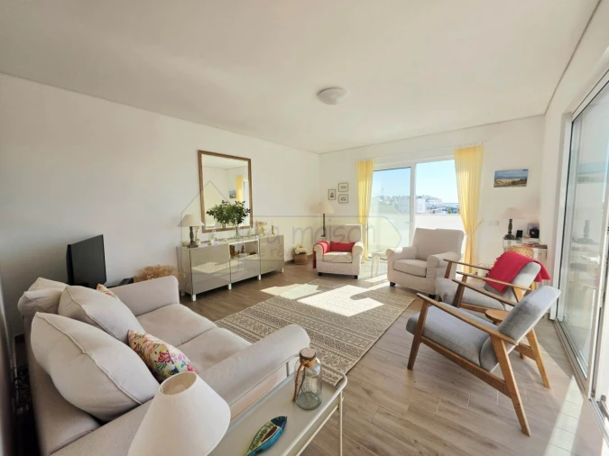 Apartamento T2 para Venda em Olhão Foto 3