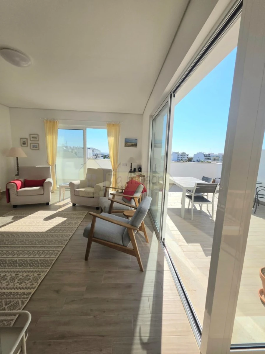 Apartamento T2 para Venda em Olhão Foto 19