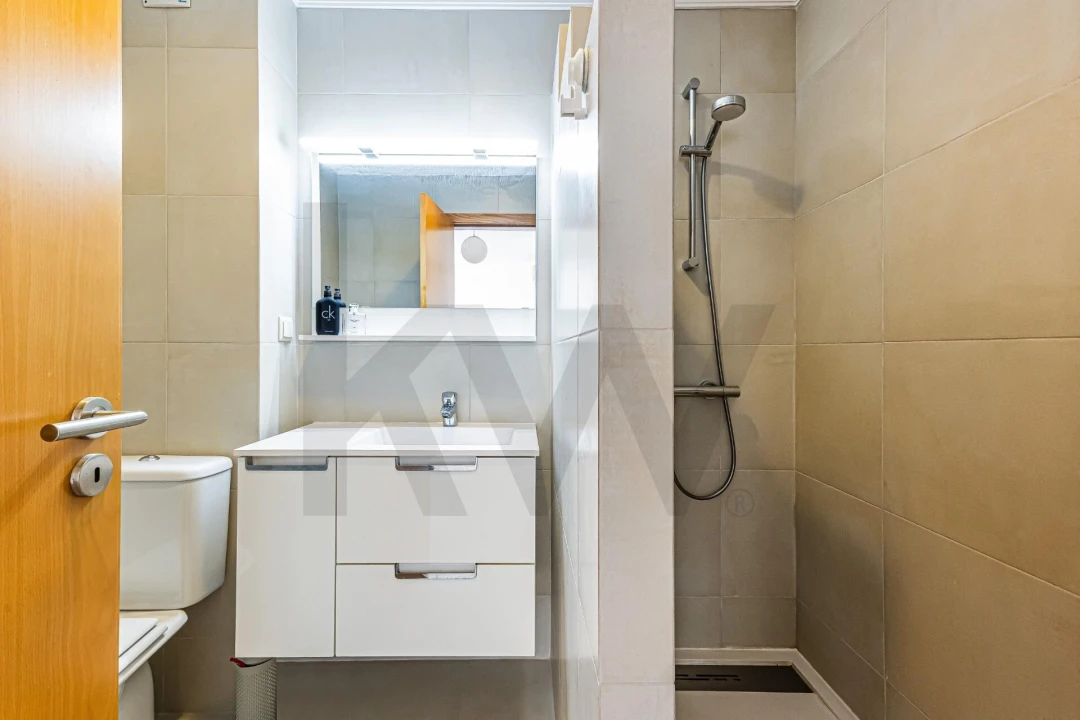 Apartamento T1 para Venda em Silves Foto 14