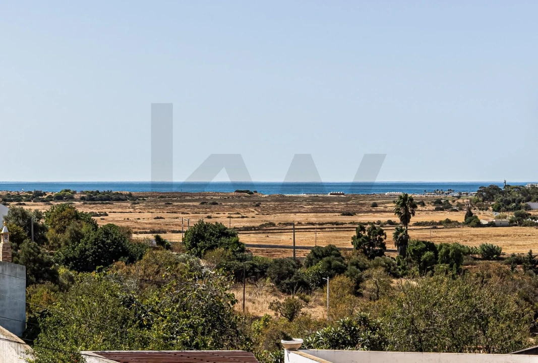 Apartamento T1 para Venda em Silves Foto 1
