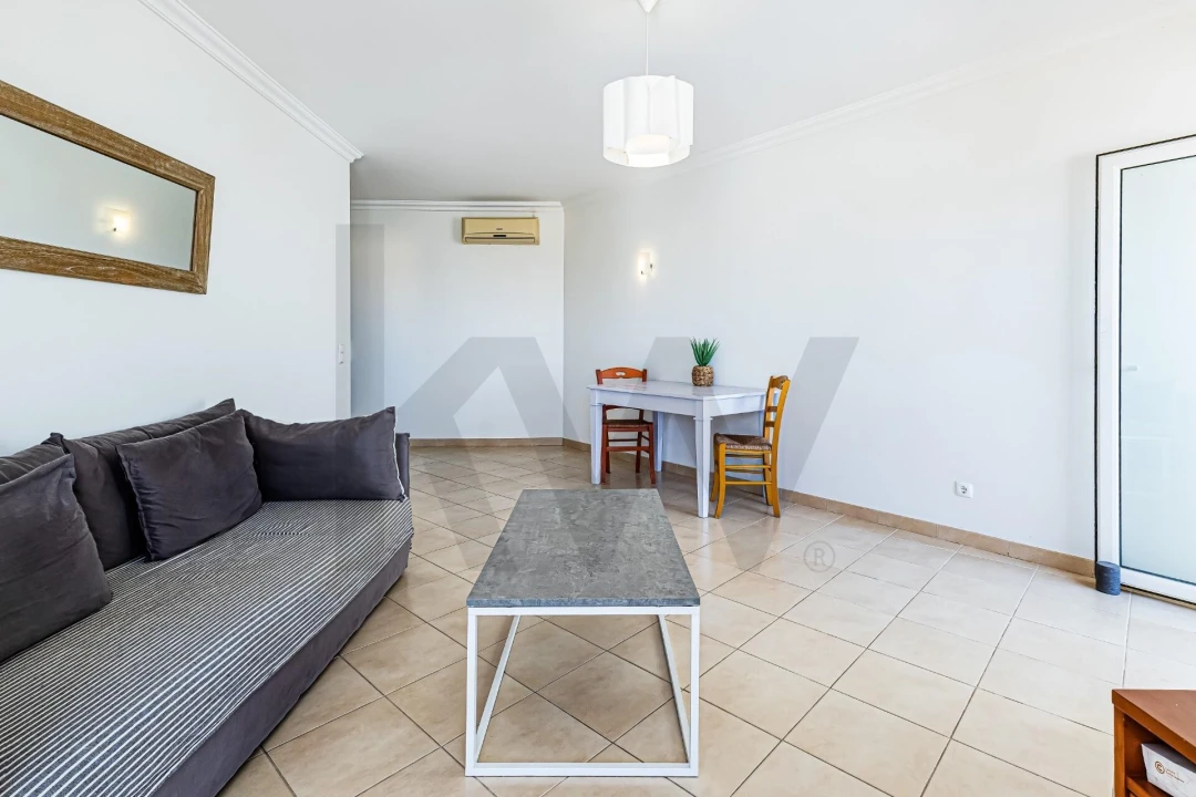 Apartamento T1 para Venda em Silves Foto 9
