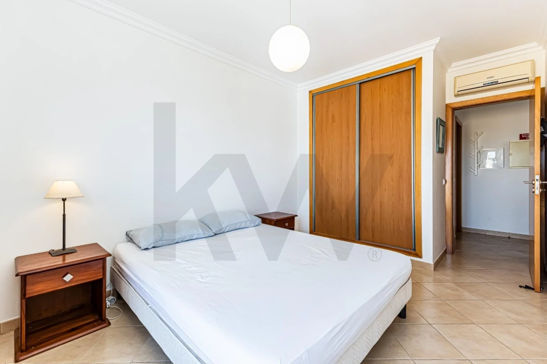 Apartamento T1 para Venda em Silves Foto 12