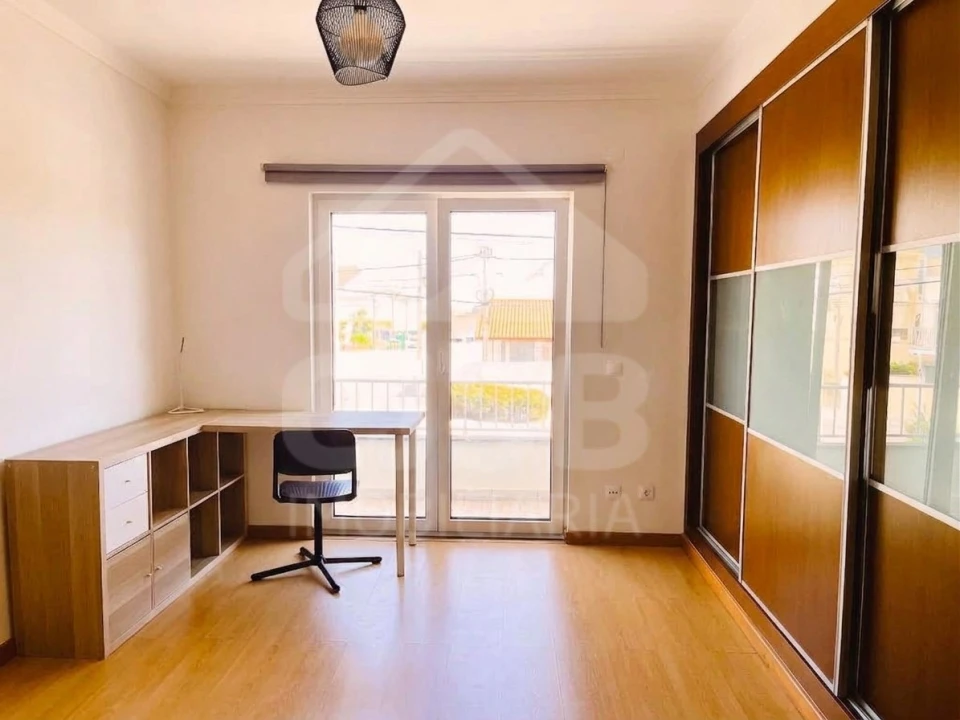 Moradia T3 para Venda em Quinta do Conde Foto 17