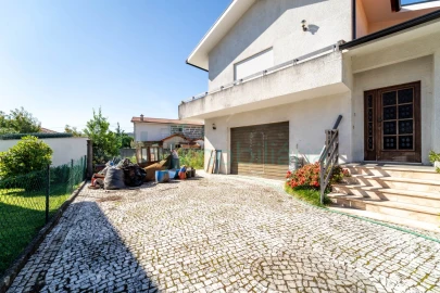 Moradia T3 para Venda em Moreira de Conegos