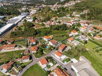 Moradia T3 para Venda em Moreira de Conegos