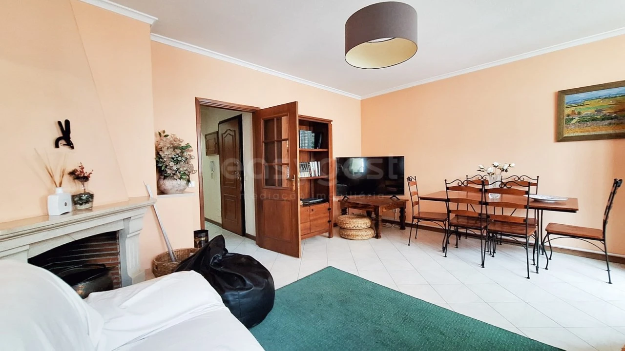 Apartamento T3 para Arrendamento em Olhão Foto 4
