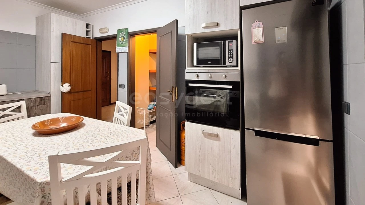 Apartamento T3 para Arrendamento em Olhão Foto 16