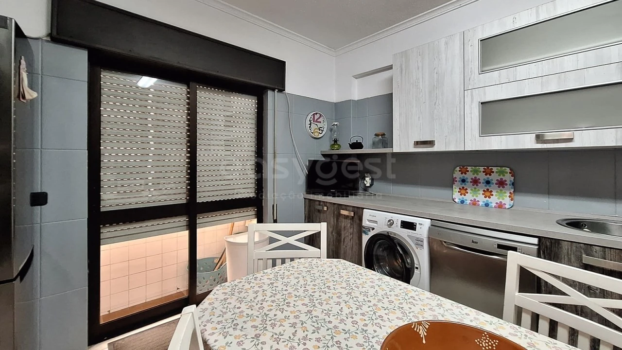 Apartamento T3 para Arrendamento em Olhão Foto 19