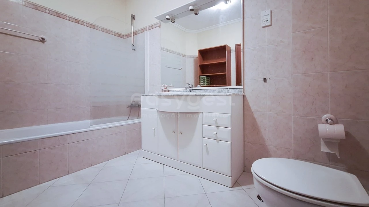 Apartamento T3 para Arrendamento em Olhão Foto 20