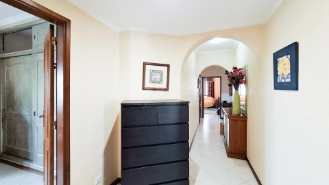 Apartamento T3 para Arrendamento em Olhão