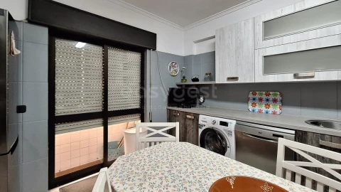 Apartamento T3 para Arrendamento em Olhão