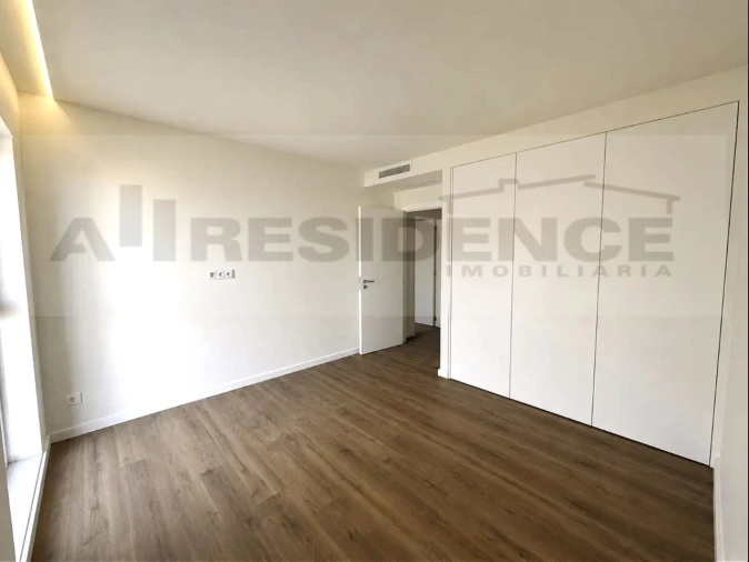 Apartamento T1 para Venda em Portimão Foto 56