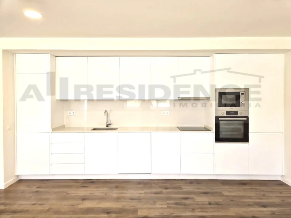 Apartamento T2 para Venda em Portimão Foto 18