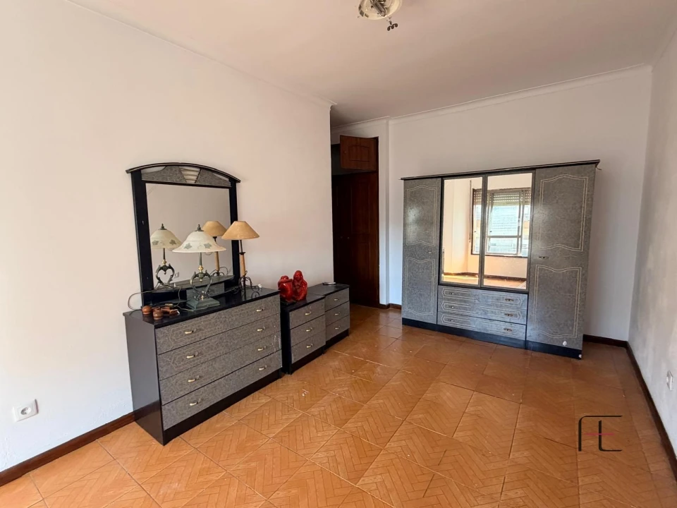 Apartamento T3 para Arrendamento em Fânzeres e São Pedro da Cova Foto 15