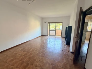 Apartamento T3 para Arrendamento em Fânzeres e São Pedro da Cova