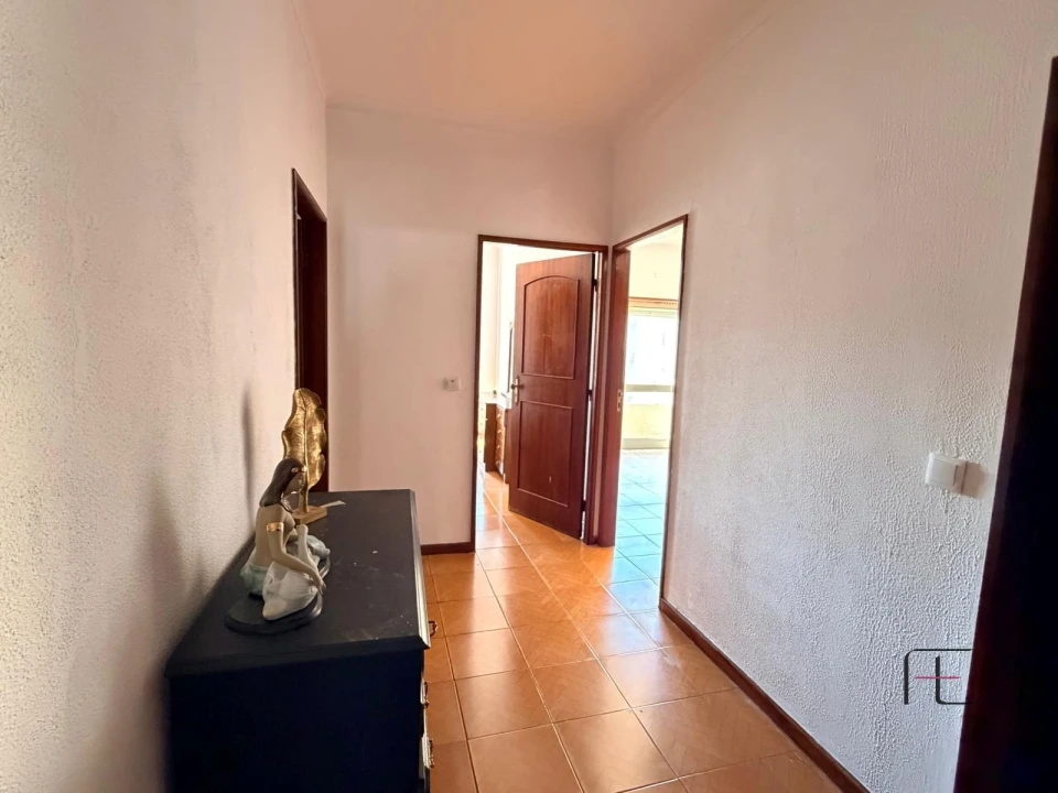 Apartamento T3 para Arrendamento em Fânzeres e São Pedro da Cova Foto 10