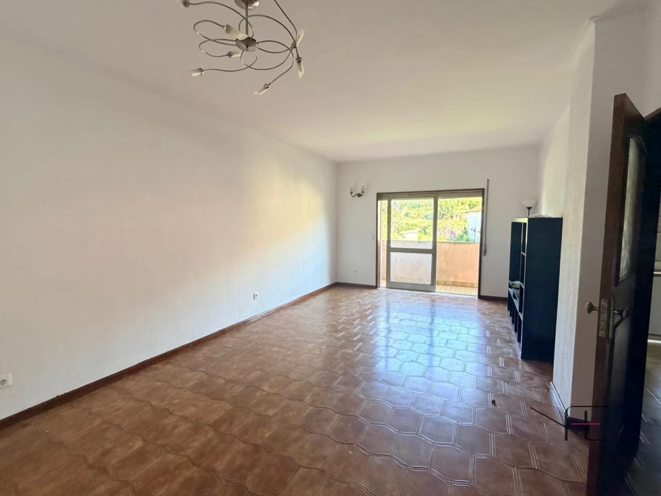Apartamento T3 para Arrendamento em Fânzeres e São Pedro da Cova Foto 2