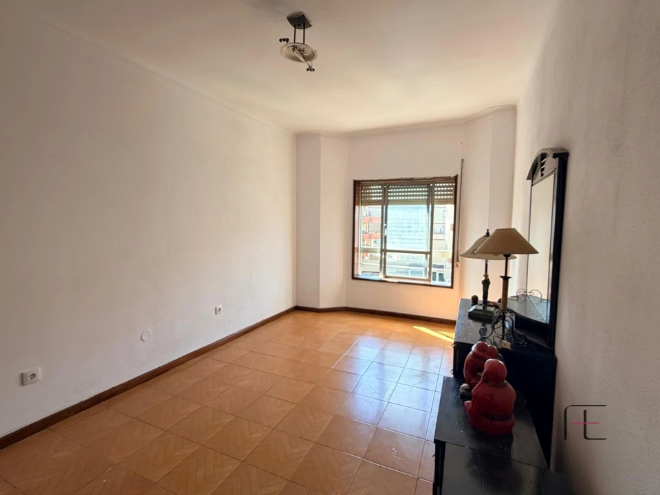 Apartamento T3 para Arrendamento em Fânzeres e São Pedro da Cova Foto 14