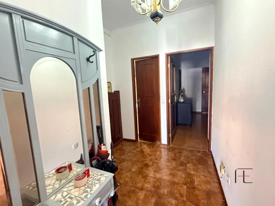 Apartamento T3 para Arrendamento em Fânzeres e São Pedro da Cova Foto 7
