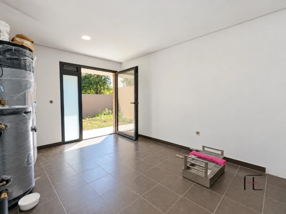 Moradia T3 para Venda em Gulpilhares e Valadares Foto 17