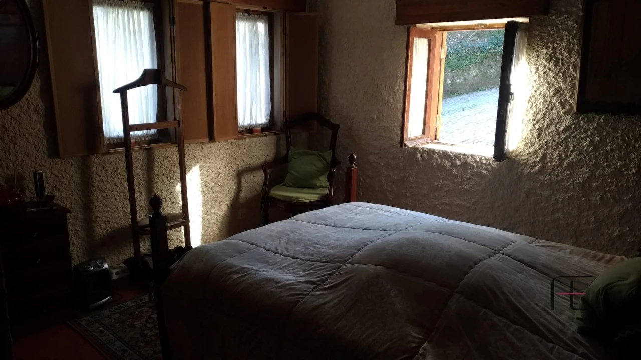Quinta T4 para Venda em Abação e Gémeos Foto 47