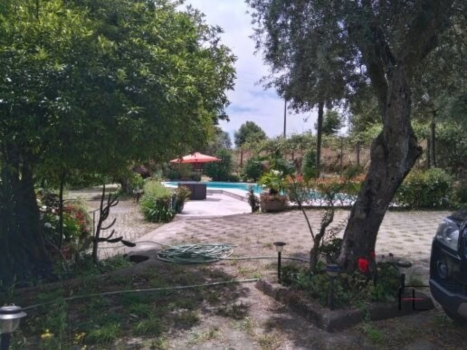 Quinta T4 para Venda em Abação e Gémeos Foto 30