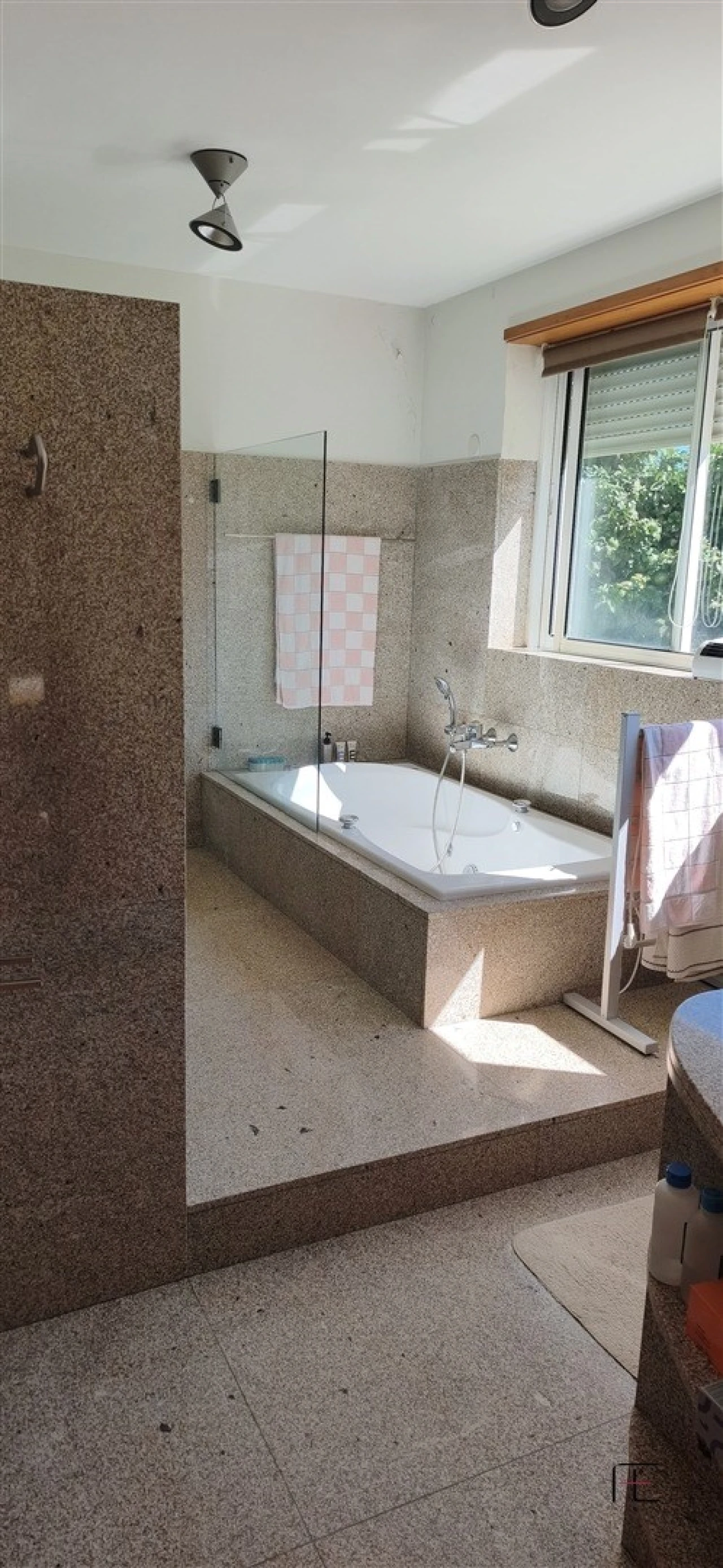 Quinta T4 para Venda em Abação e Gémeos Foto 68