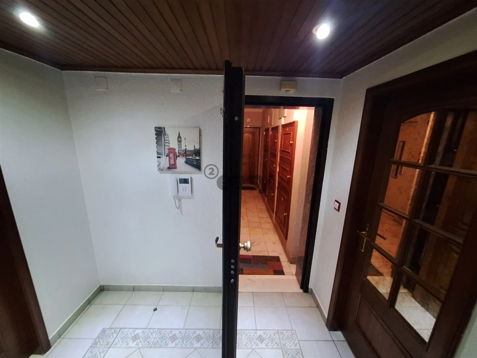 Apartamento T3 para Arrendamento em Mina de Água Foto 25