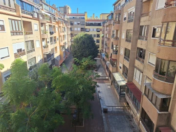 Apartamento T3 para Arrendamento em Mina de Água