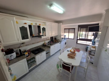 Apartamento T3 para Arrendamento em Mina de Água