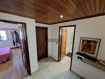 Apartamento T3 para Arrendamento em Mina de Água