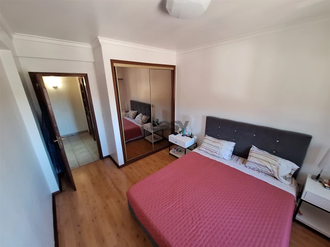 Apartamento T3 para Arrendamento em Mina de Água Foto 18