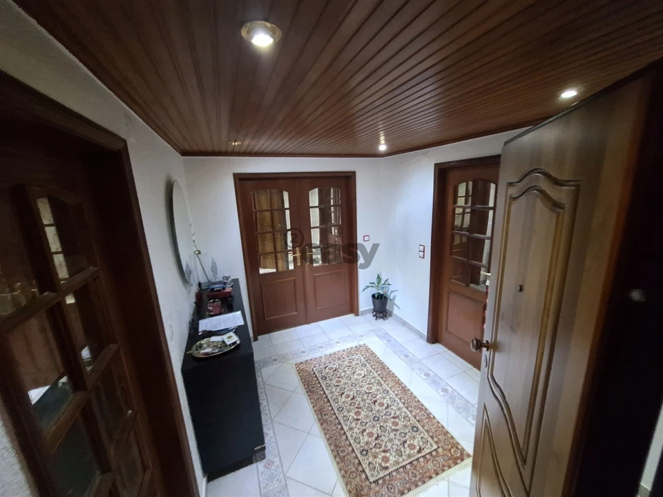 Apartamento T3 para Arrendamento em Mina de Água Foto 3