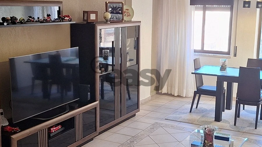 Apartamento T3 para Arrendamento em Mina de Água