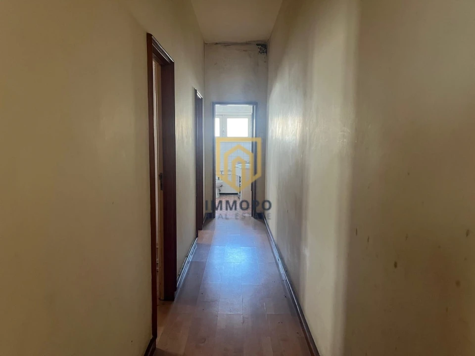 Prédio para Venda em Santa Marinha e São Pedro da Afurada Foto 31