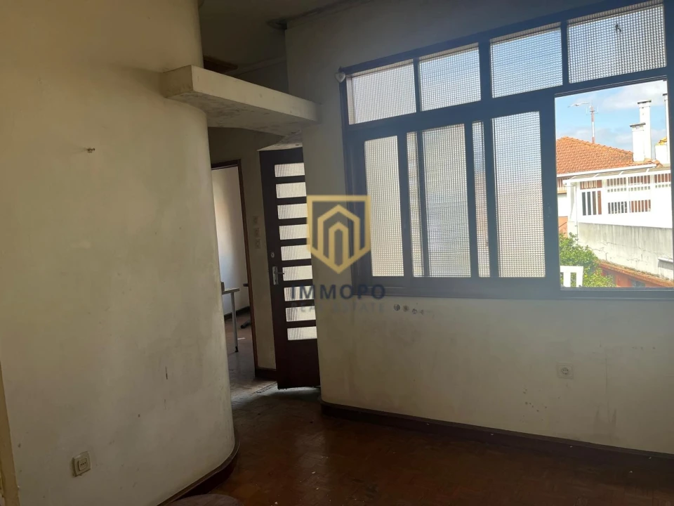 Prédio para Venda em Santa Marinha e São Pedro da Afurada Foto 35