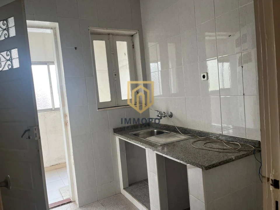 Prédio para Venda em Santa Marinha e São Pedro da Afurada Foto 23