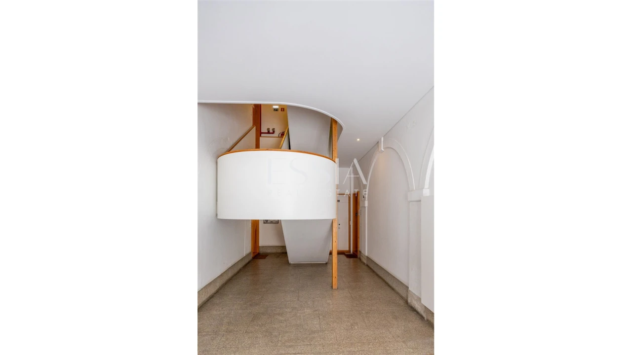 Apartamento T0 para Venda em Cedofeita, Santo Ildefonso, Sé, Miragaia, São Nicolau e Vitória Foto 24