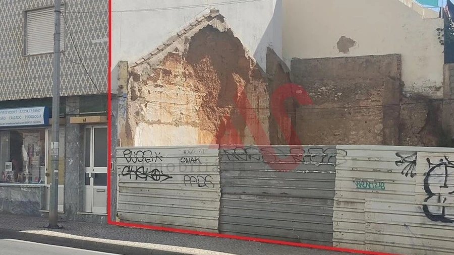 Terreno para Venda em Alvor