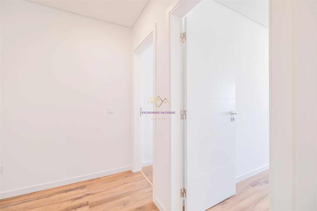 Apartamento T5 para Venda em Montijo e Afonsoeiro Foto 27