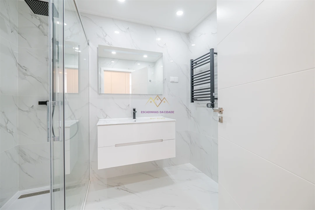 Apartamento T5 para Venda em Montijo e Afonsoeiro Foto 43