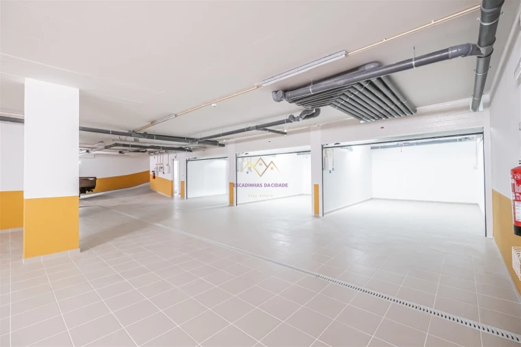 Apartamento T5 para Venda em Montijo e Afonsoeiro Foto 52