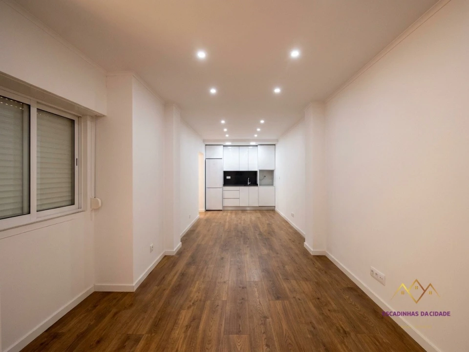Apartamento T3 para Venda em Venteira Foto 6
