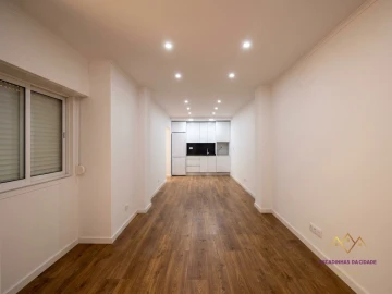 Apartamento T3 para Venda em Venteira