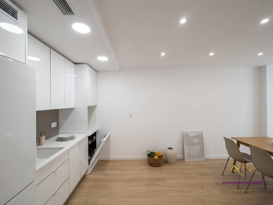 Apartamento T3 para Venda em Venteira Foto 7