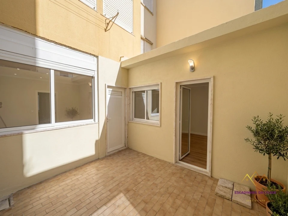 Apartamento T3 para Venda em Venteira Foto 3