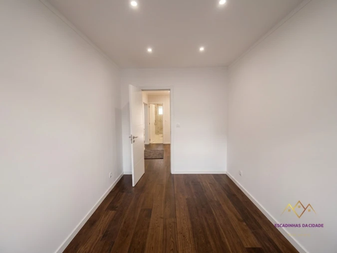 Apartamento T3 para Venda em Venteira Foto 12
