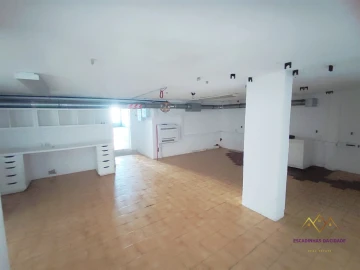 Loja para Venda em Loures