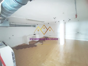 Loja para Venda em Loures