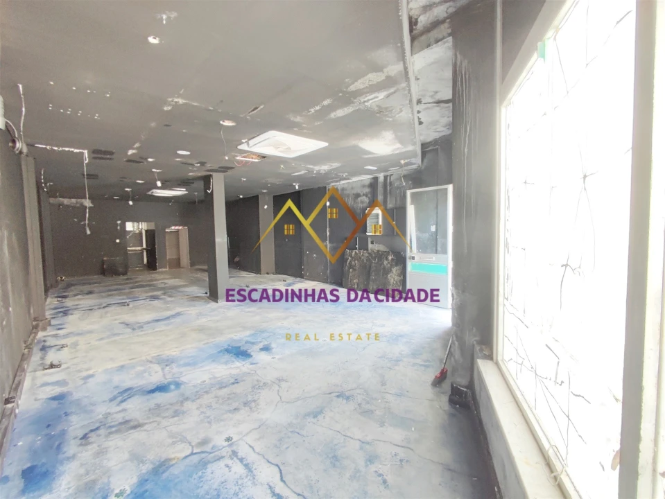 Loja para Venda em Loures Foto 11
